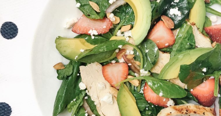Recipe Review – Strawberry Avocado Spinach Salad with Chicken