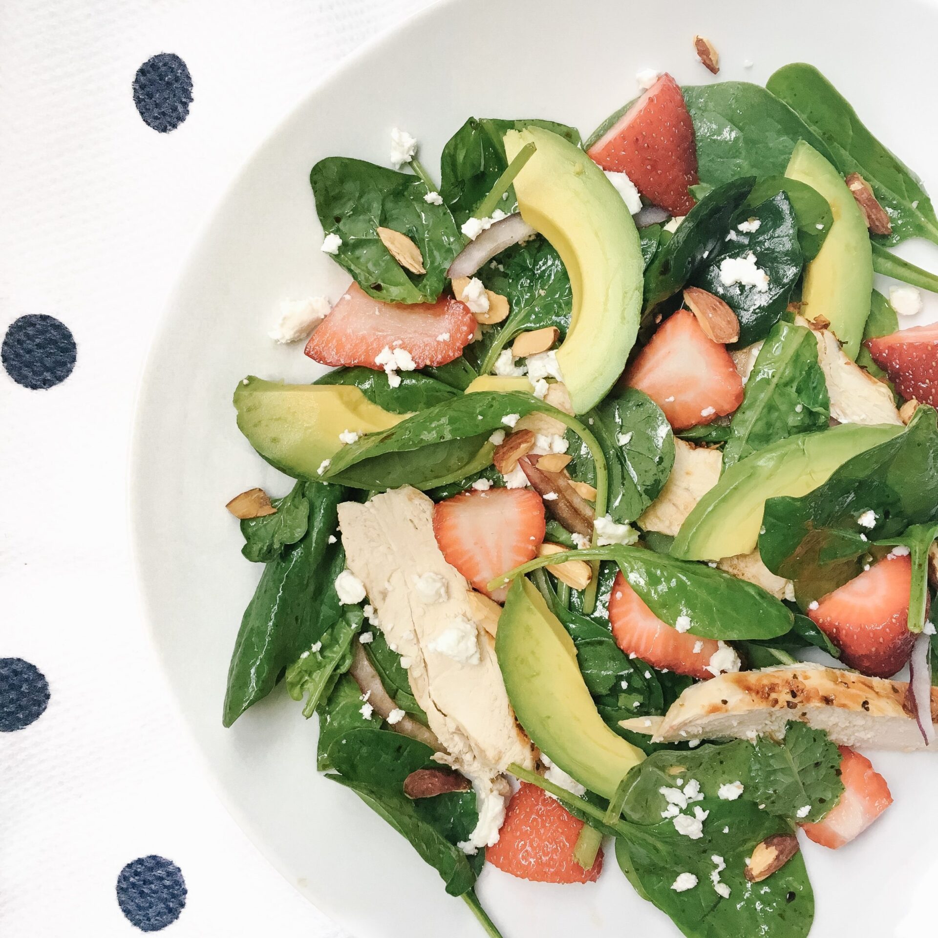 Recipe Review – Strawberry Avocado Spinach Salad with Chicken