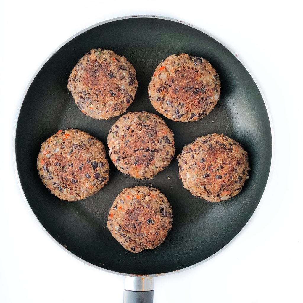 Spicy Black Bean Quinoa Burger