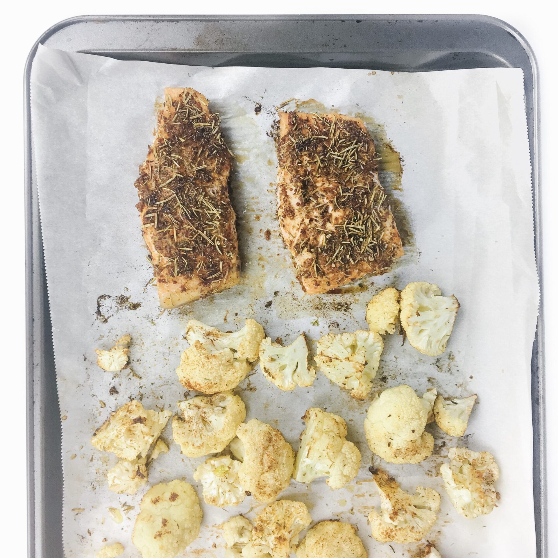 sheet pan salmon and cauliflower with spice rub