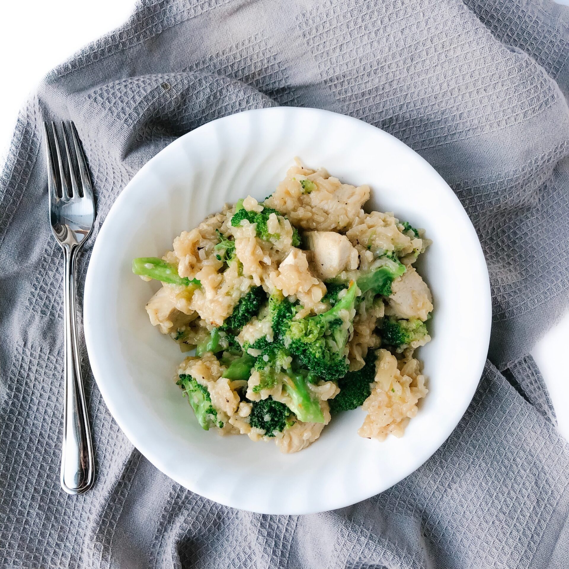 Instant Pot Cheesy Chicken and Broccoli