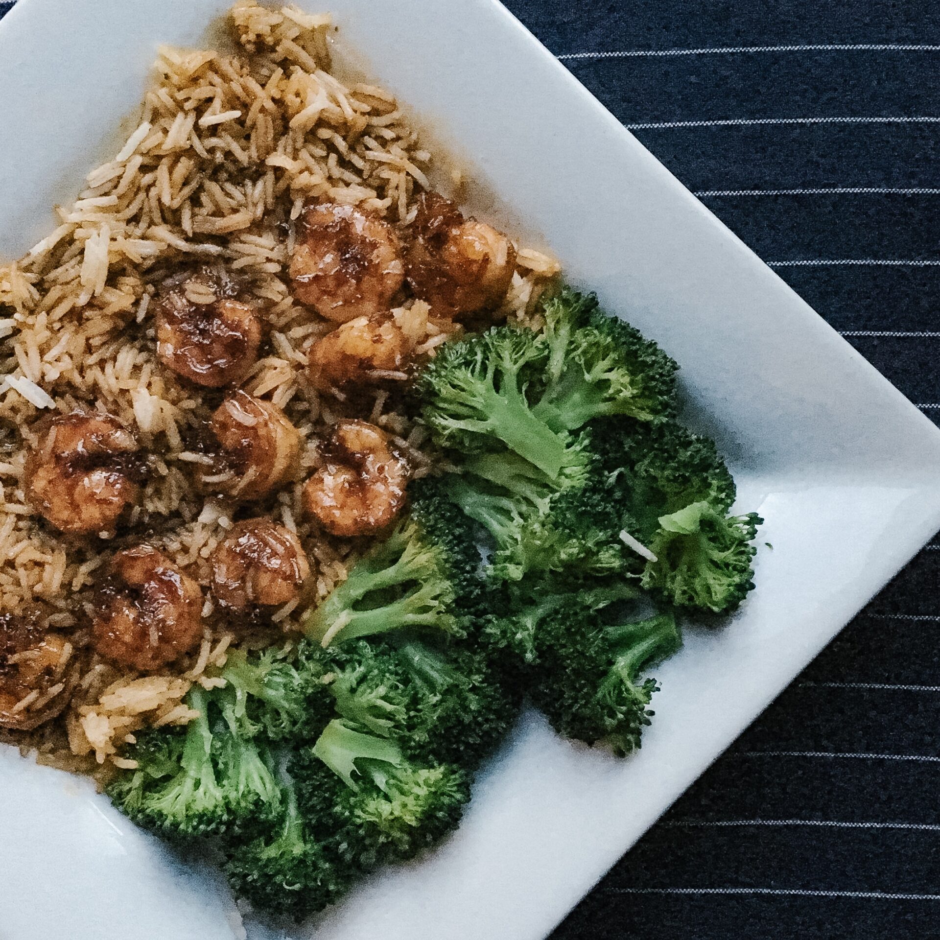 20-Minute healthy dinner recipes - Honey Garlic Shrimp