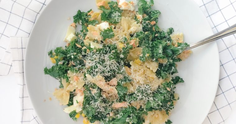 Recipe Review – Kale and Salmon Caesar Salad