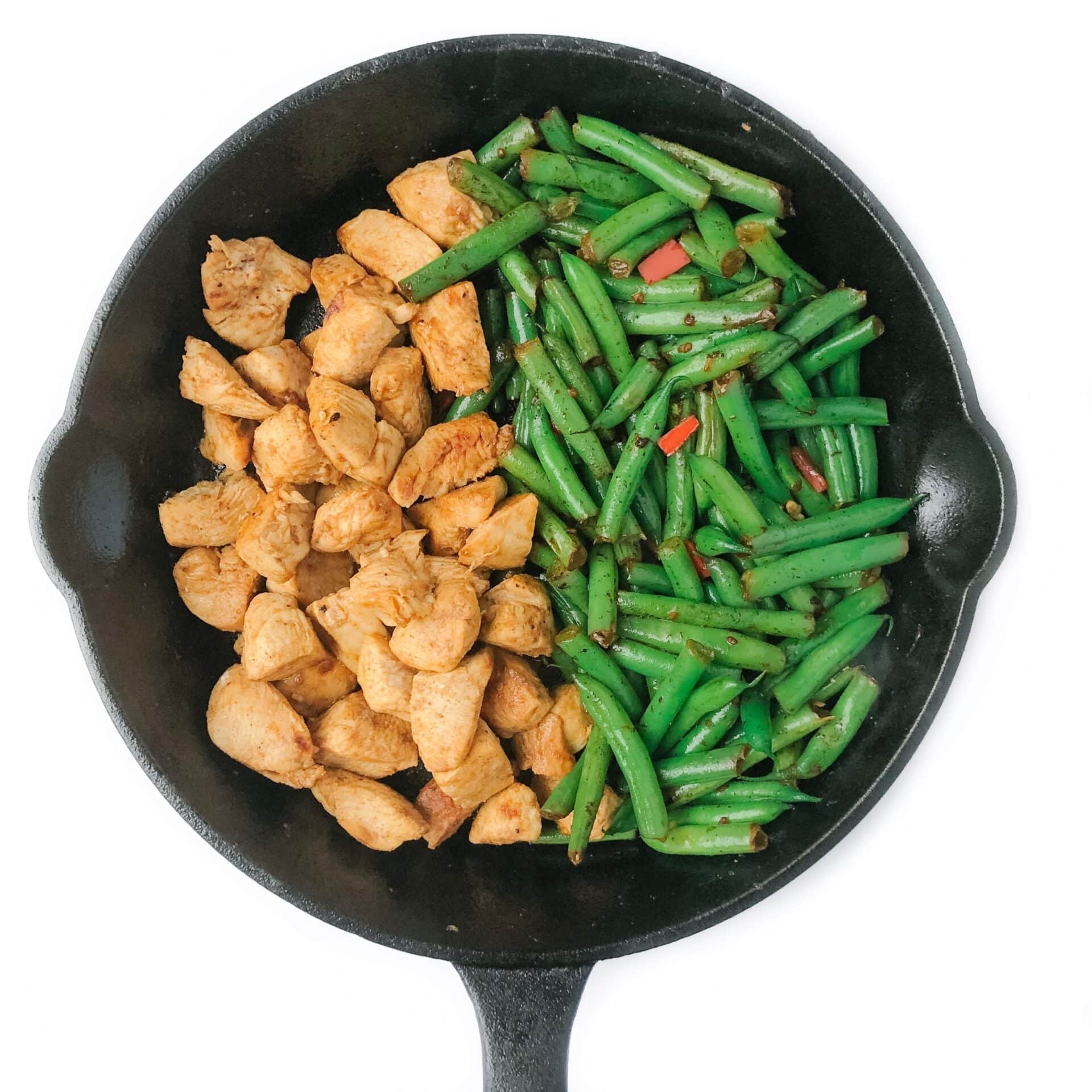 One Pan Spicy Chicken and Green Beans