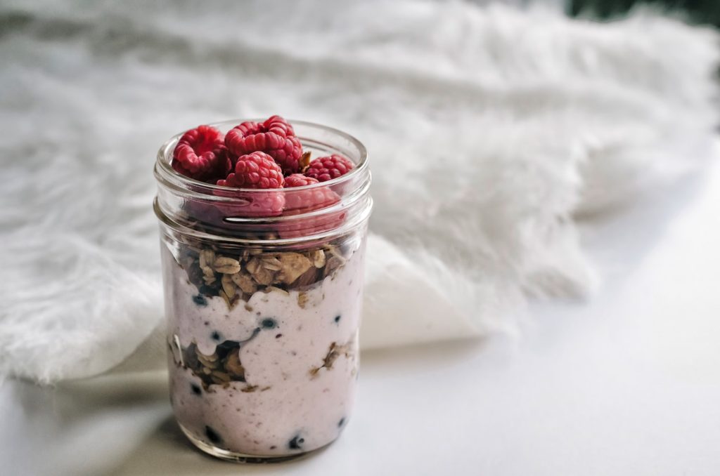nut-free high protein snack ideas - yogurt and fruit