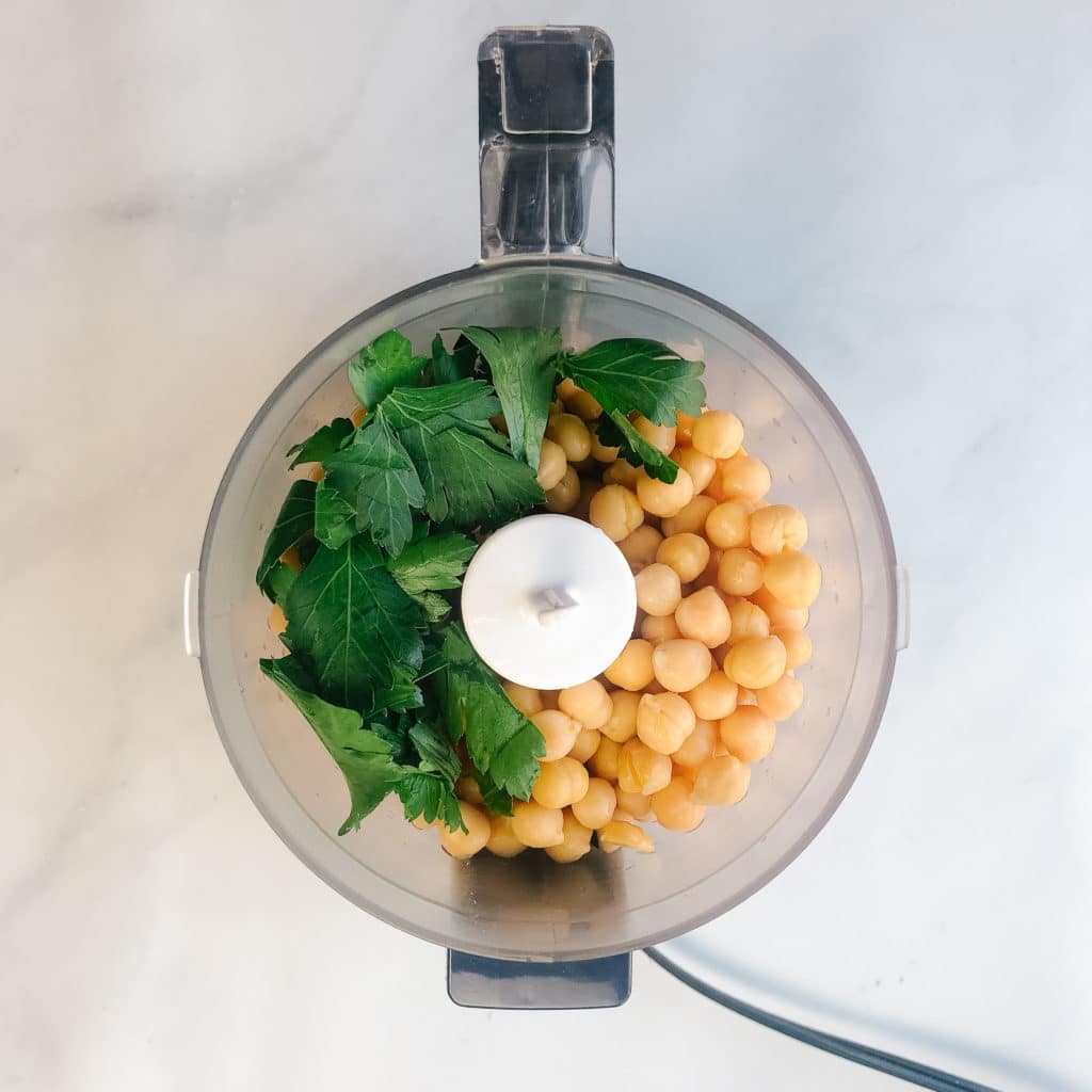 chickpeas and parsley in a food processor