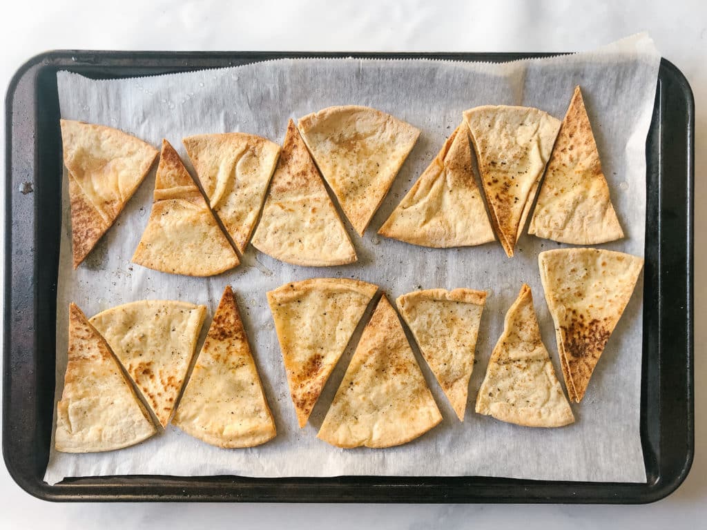 Bakes whole wheat pita chips