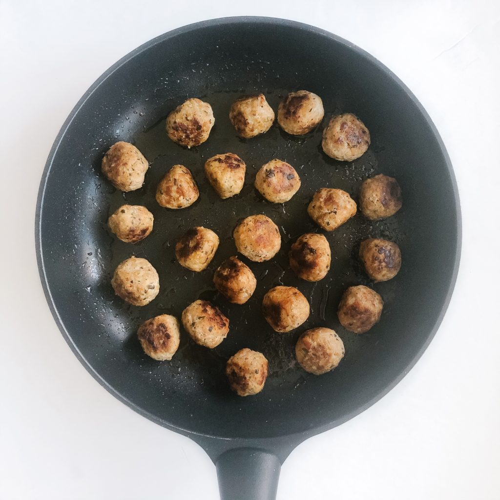 Easy 3-ingredient pesto meatballs