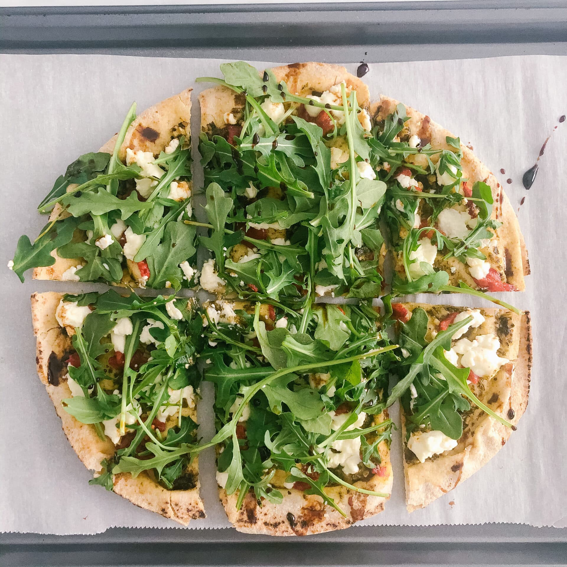 quick and healthy goat cheese pita pizza