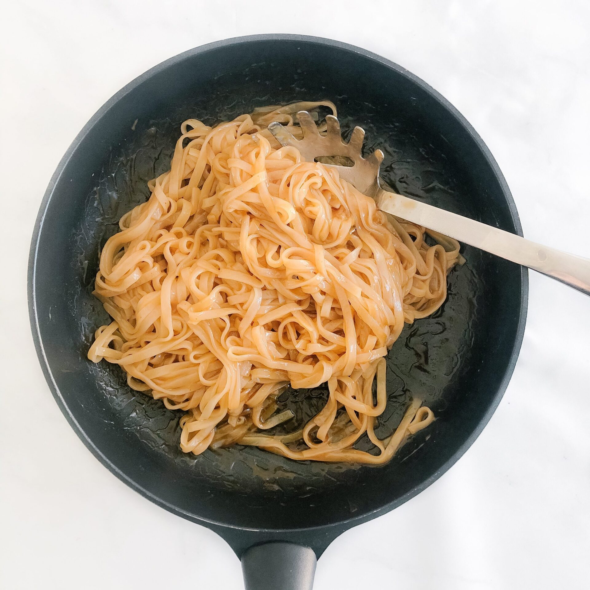 healthy 15-minute rice noodles