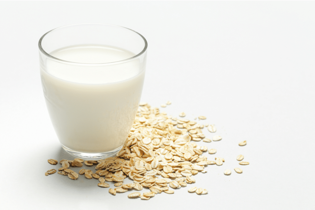 Milk alternative nutrition comparison - oat milk