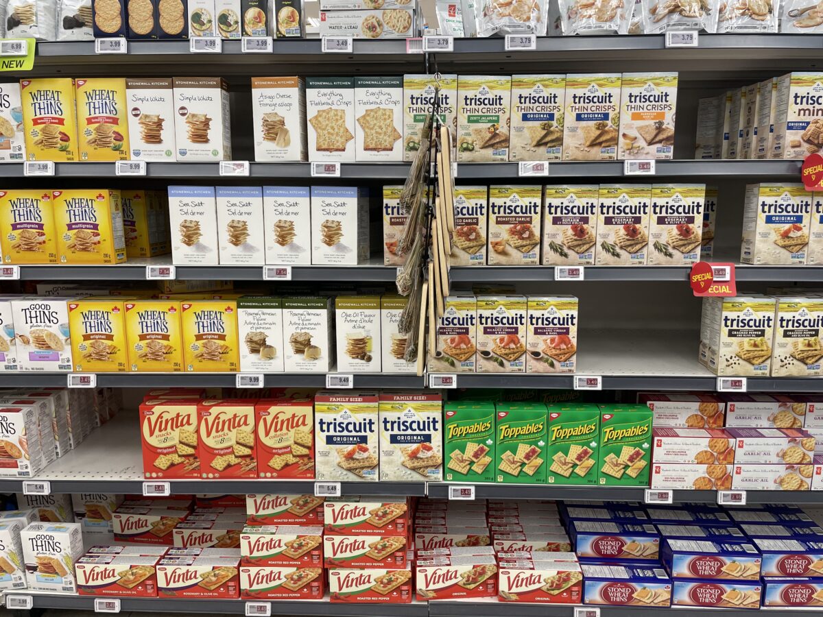 Are Goldfish Crackers Healthy? Dietitian Review