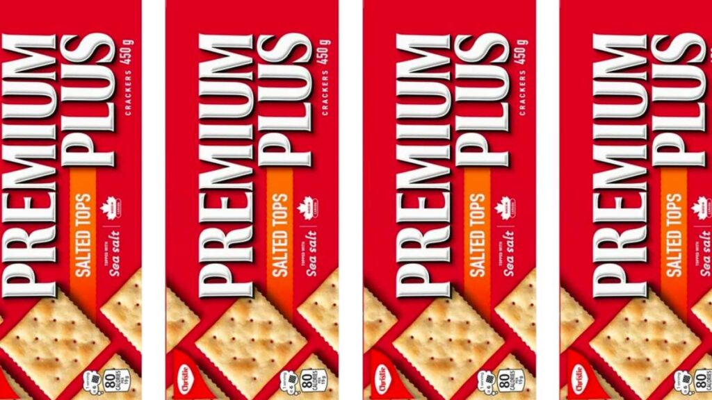 Are Soda Crackers Healthy? Dietitian Review